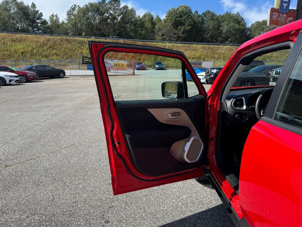 2015 Jeep Renegade Image 25