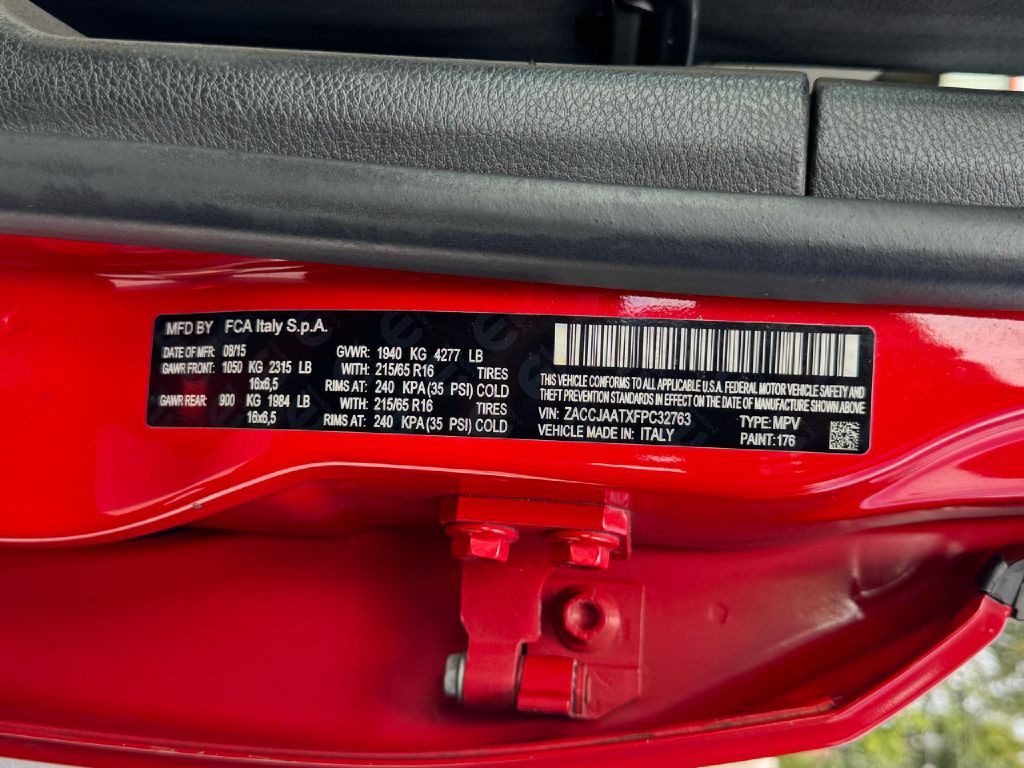 2015 Jeep Renegade Image 29