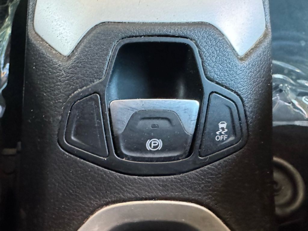 2015 Jeep Renegade Image 46