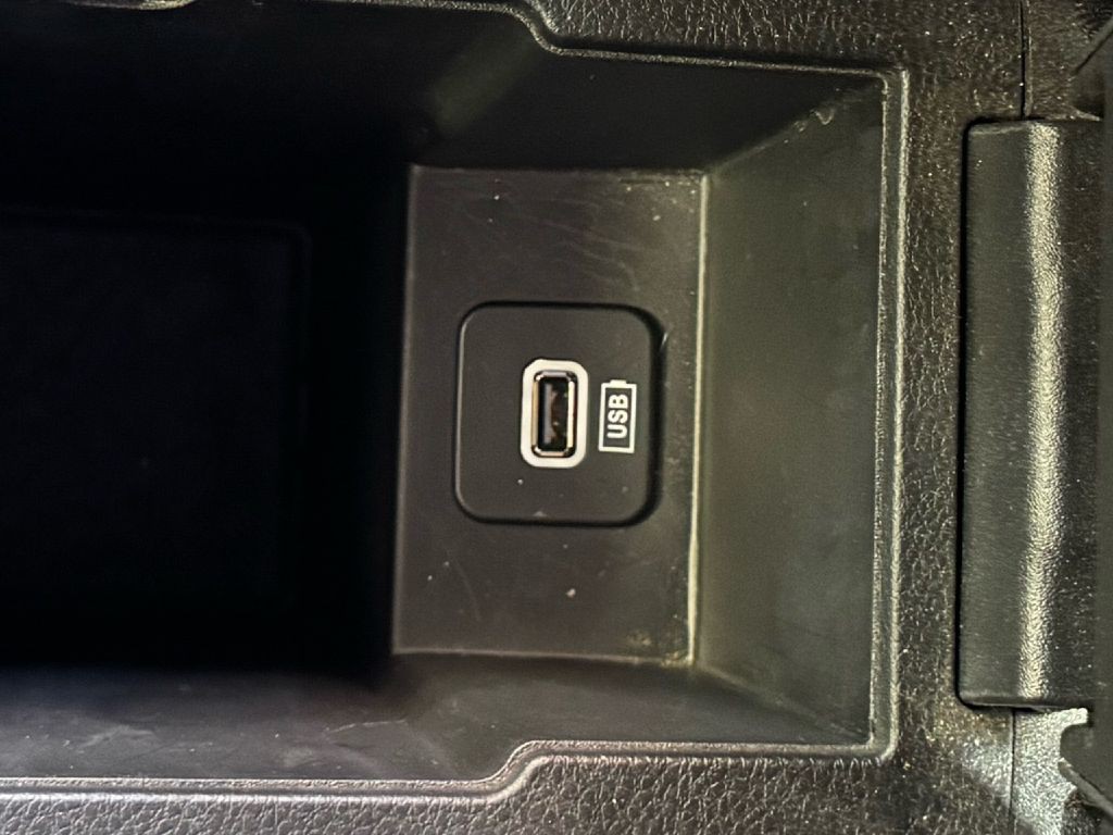 2015 Jeep Renegade Image 48