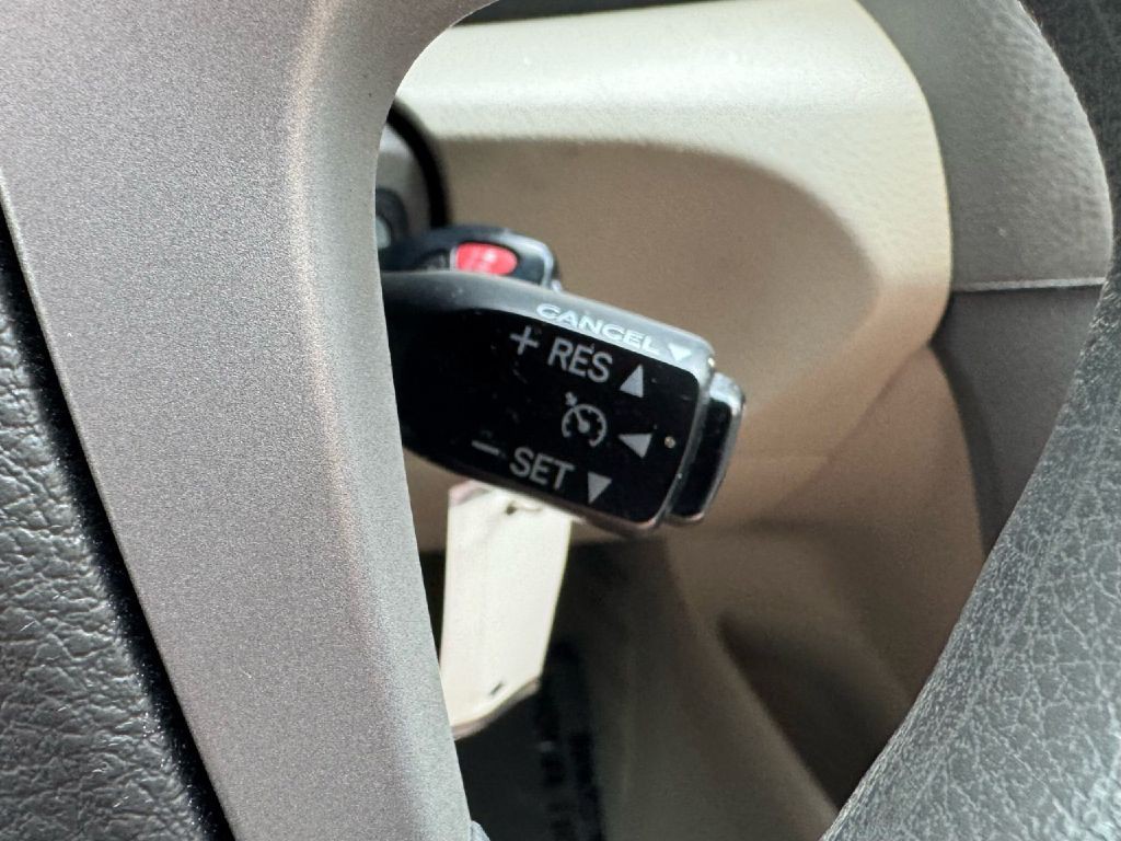2011 Toyota Camry Image 42