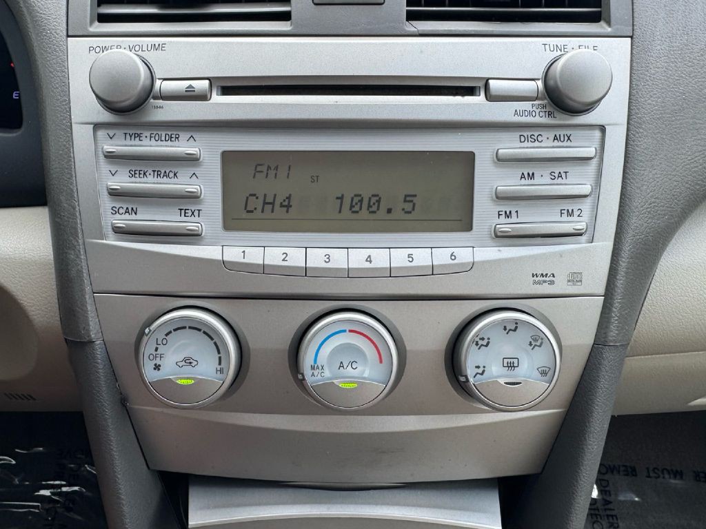 2011 Toyota Camry Image 44