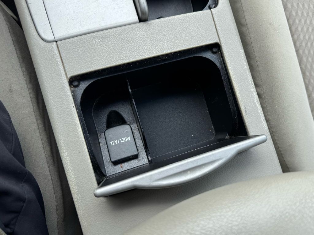 2011 Toyota Camry Image 48