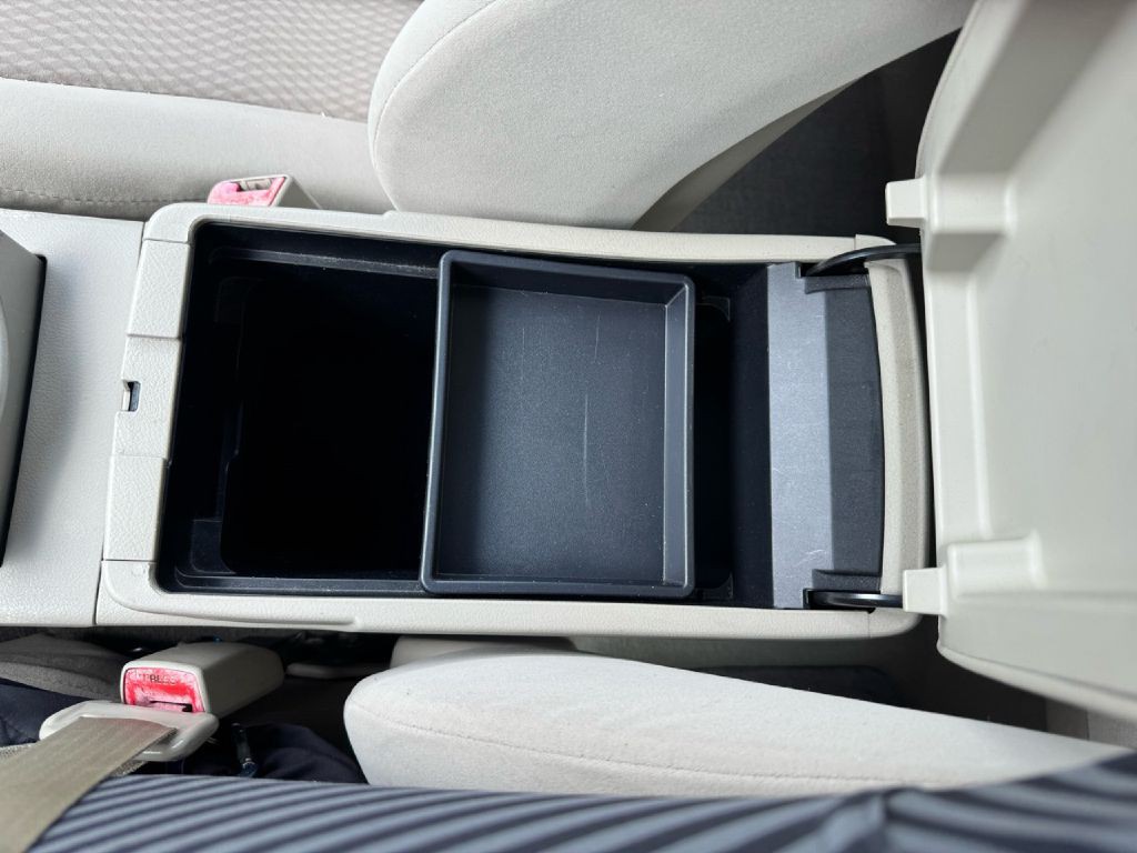 2011 Toyota Camry Image 49