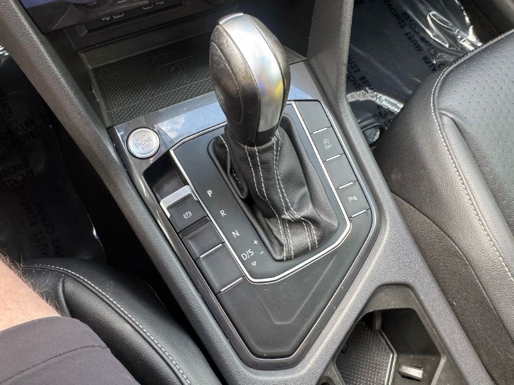 2021 Volkswagen Tiguan Image 64