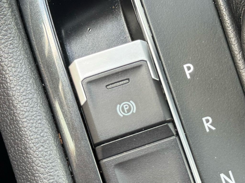 2021 Volkswagen Tiguan Image 66