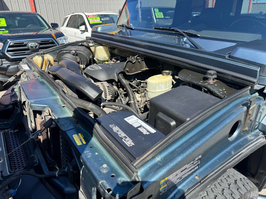 2005 HUMMER H2 Image 3