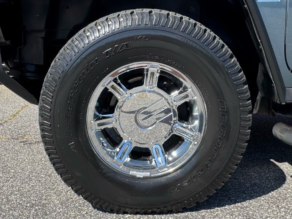 2005 HUMMER H2 Image 39