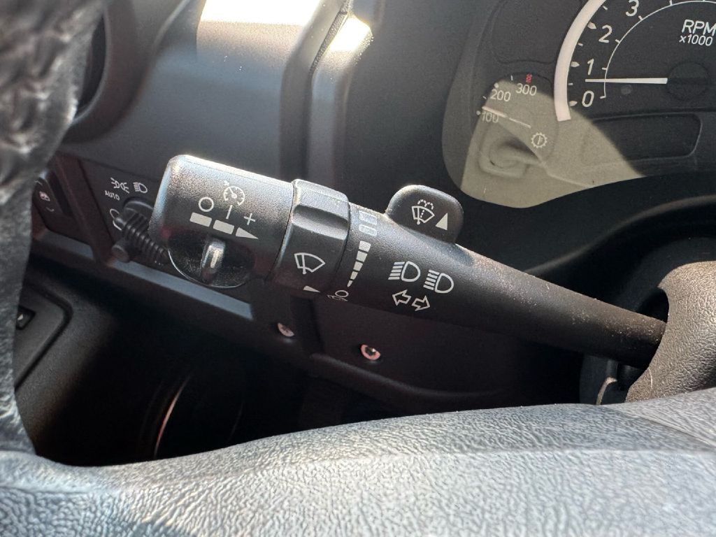 2005 HUMMER H2 Image 55