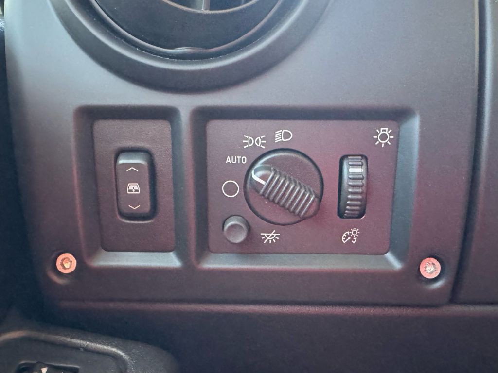 2005 HUMMER H2 Image 58