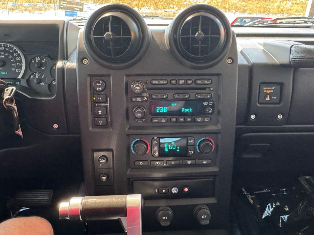 2005 HUMMER H2 Image 61