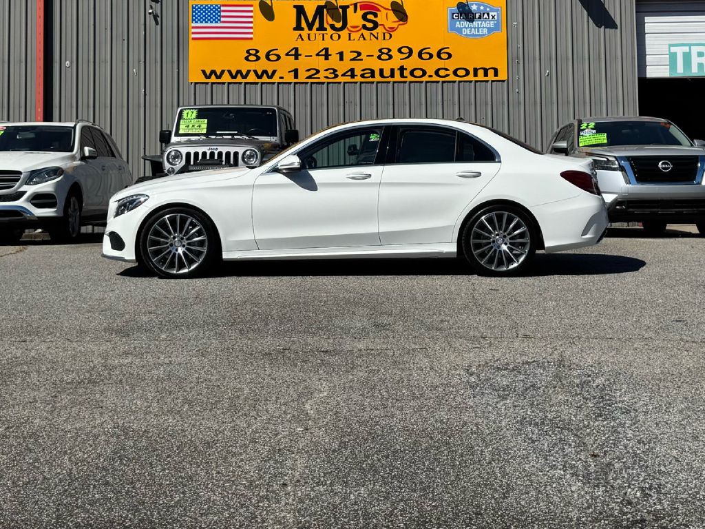 2015 Mercedes-Benz C-Class Image 2