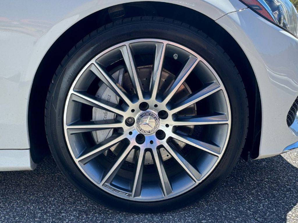 2015 Mercedes-Benz C-Class Image 6