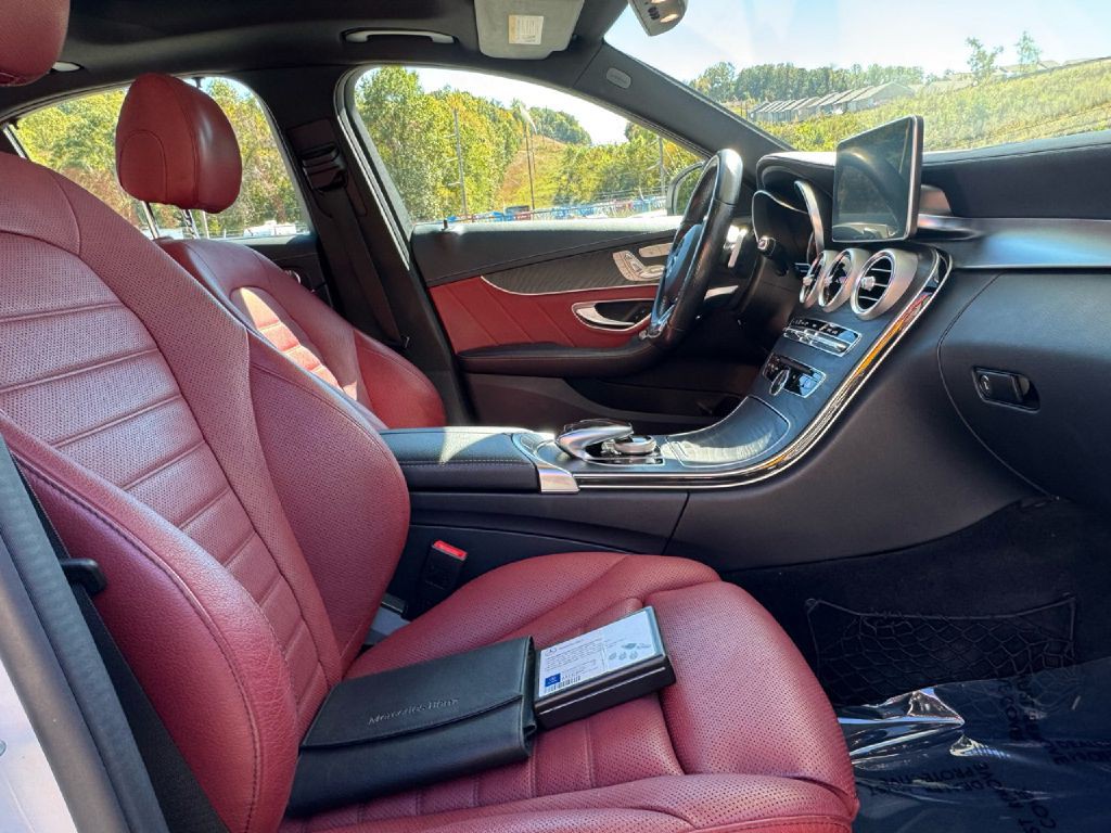 2015 Mercedes-Benz C-Class Image 12