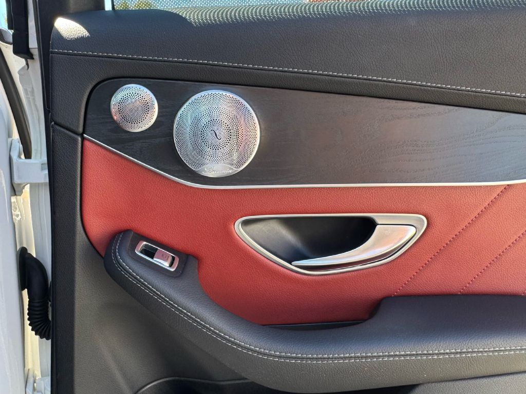 2015 Mercedes-Benz C-Class Image 15