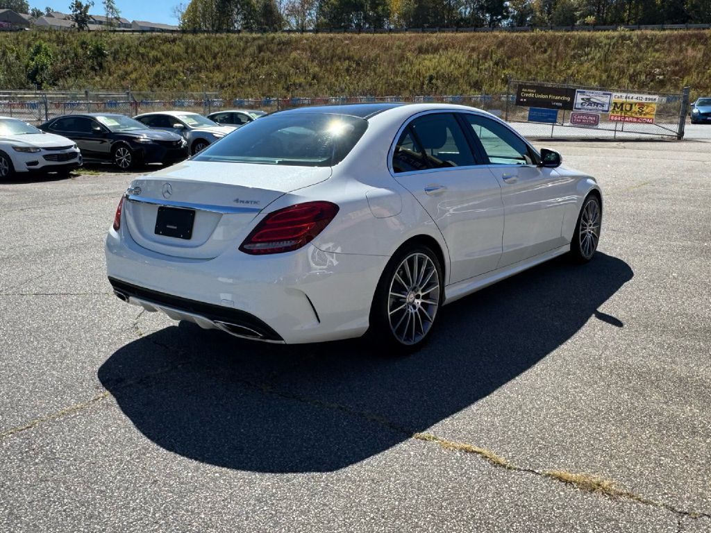 2015 Mercedes-Benz C-Class Image 18