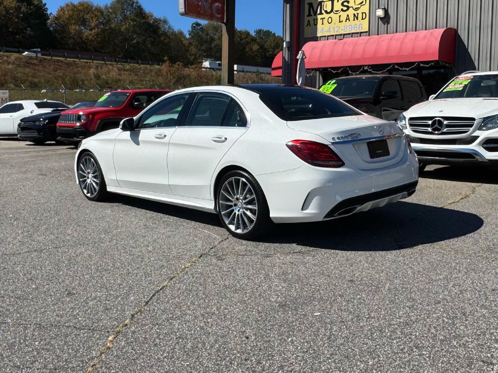 2015 Mercedes-Benz C-Class Image 28