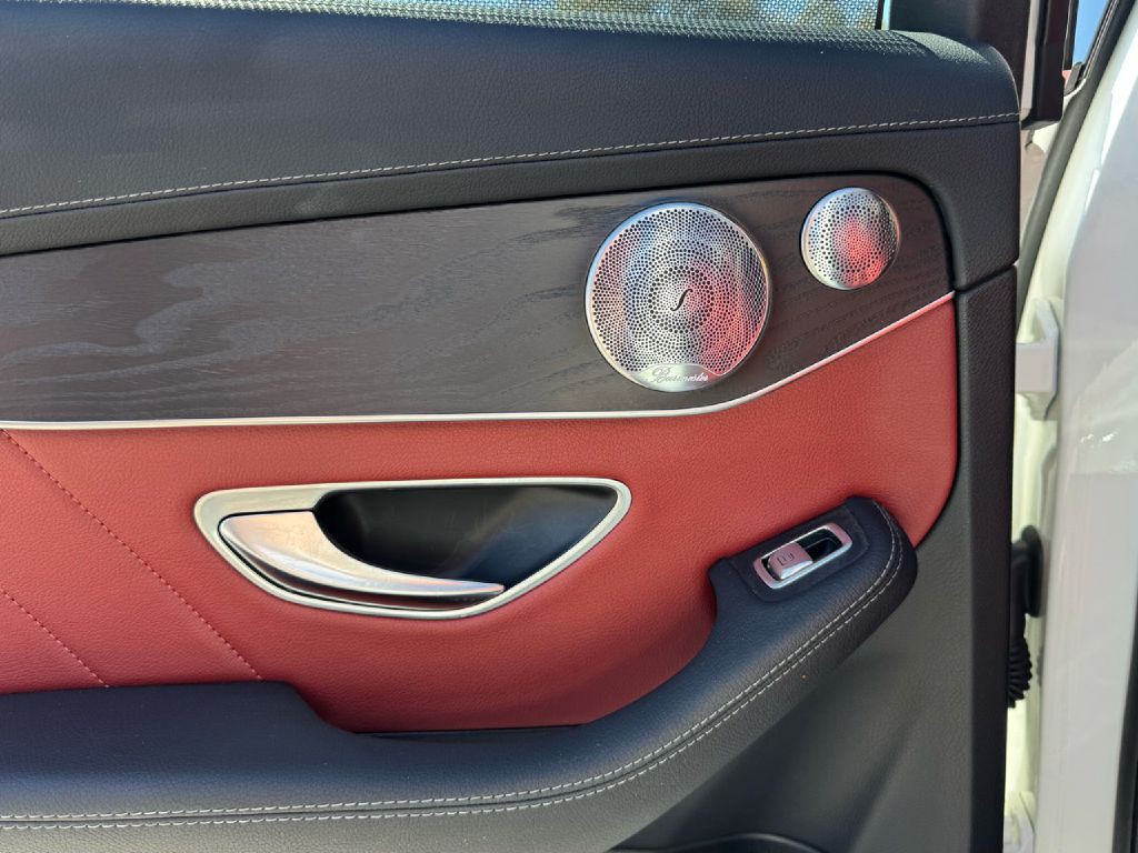2015 Mercedes-Benz C-Class Image 31