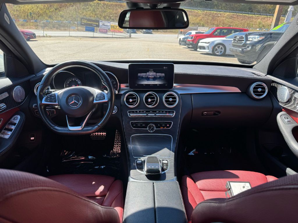 2015 Mercedes-Benz C-Class Image 34