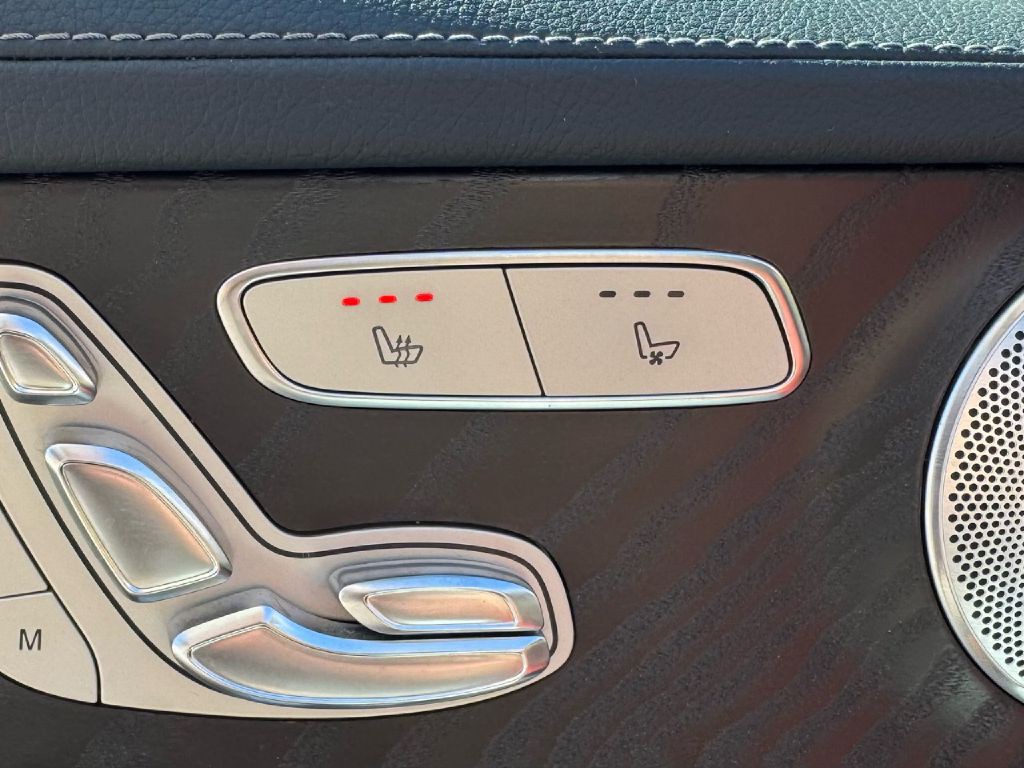 2015 Mercedes-Benz C-Class Image 38
