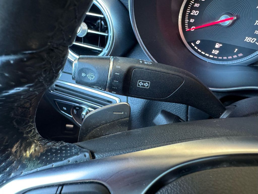2015 Mercedes-Benz C-Class Image 49