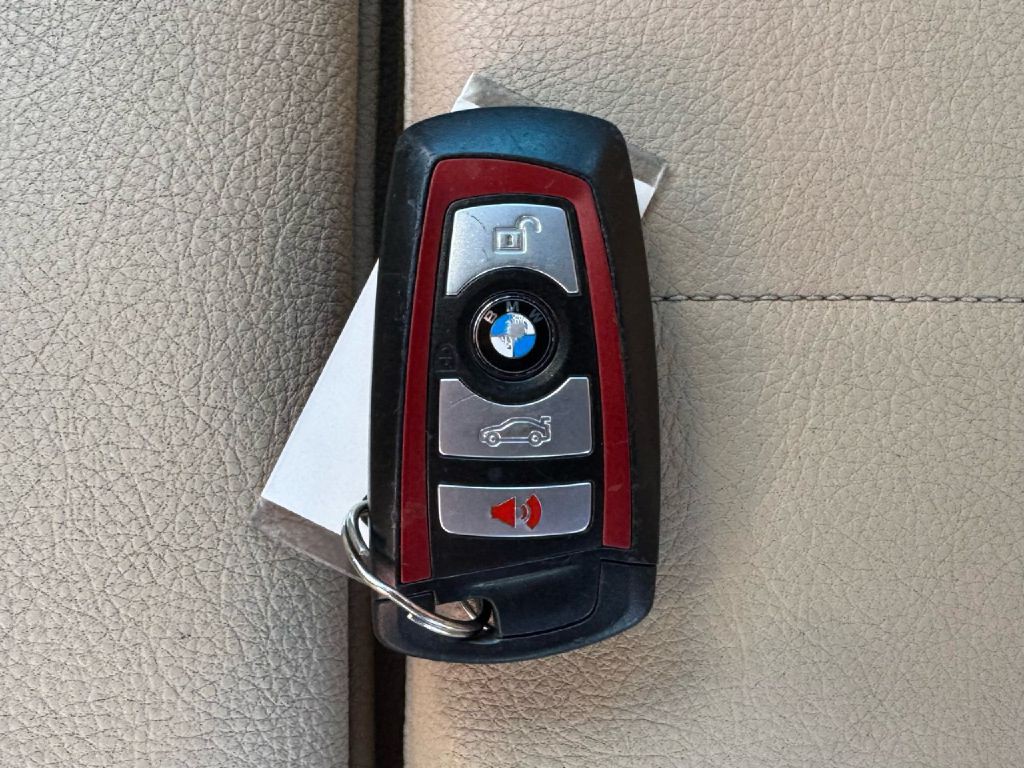 2017 BMW 3 Series Image 69