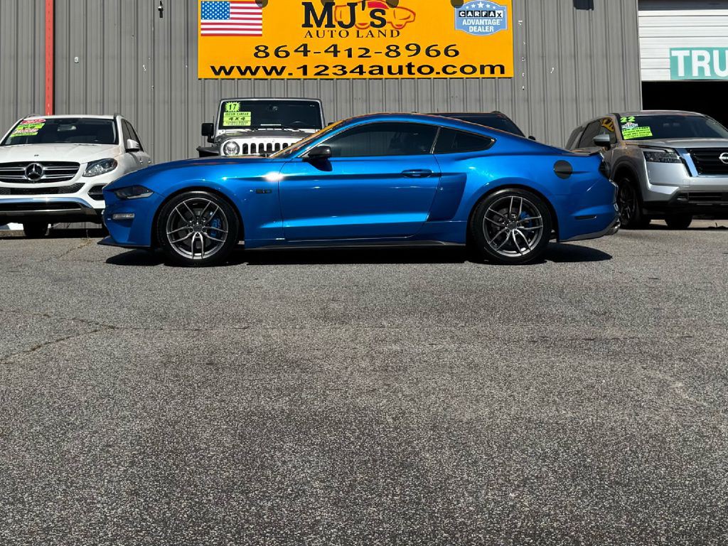 2019 Ford Mustang Image 2
