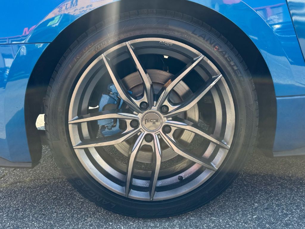 2019 Ford Mustang Image 14
