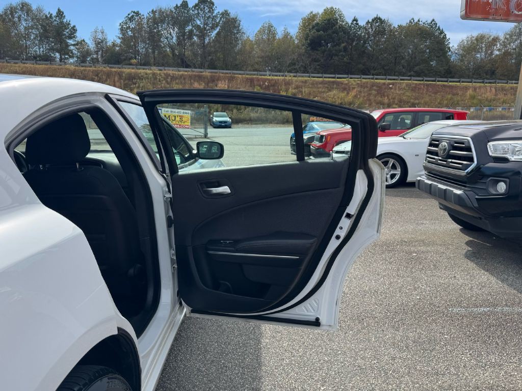 2018 Dodge Charger Image 9