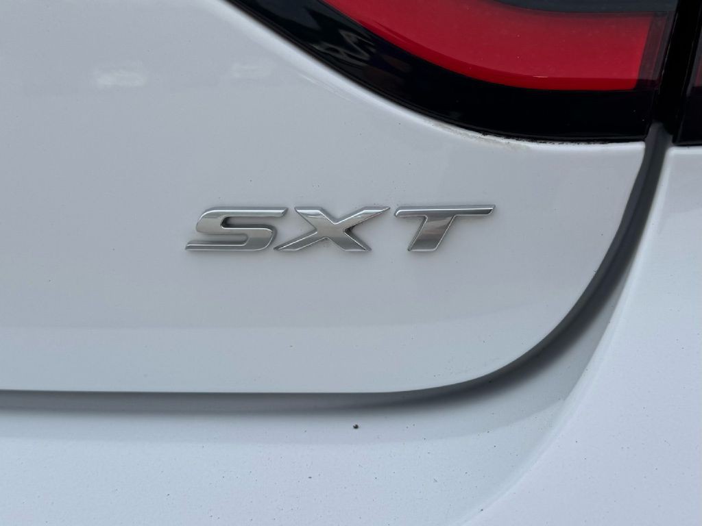 2018 Dodge Charger Image 16