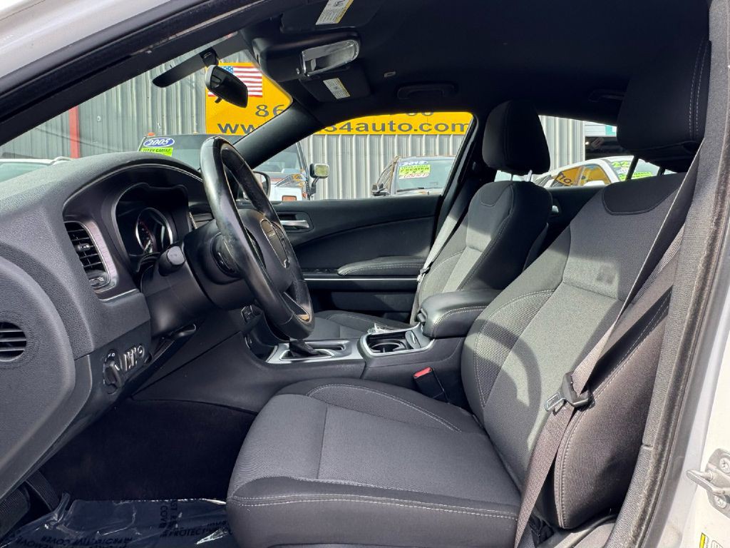 2018 Dodge Charger Image 30