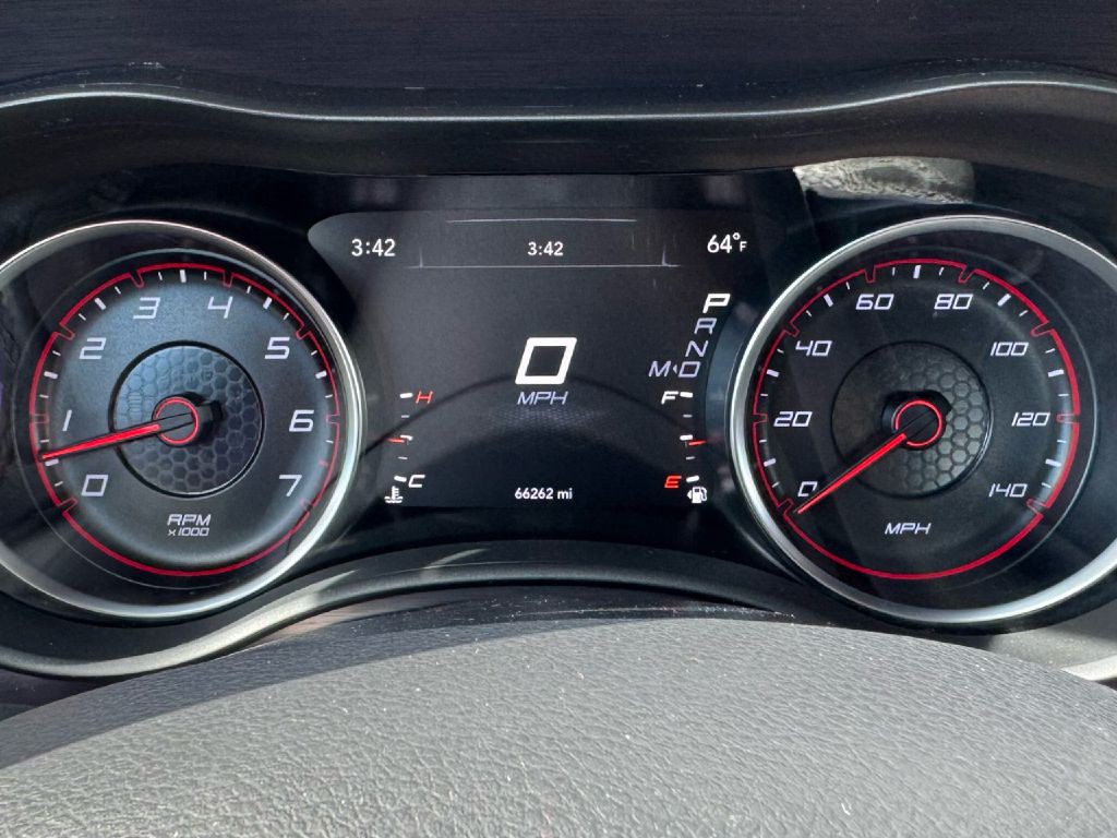 2018 Dodge Charger Image 32