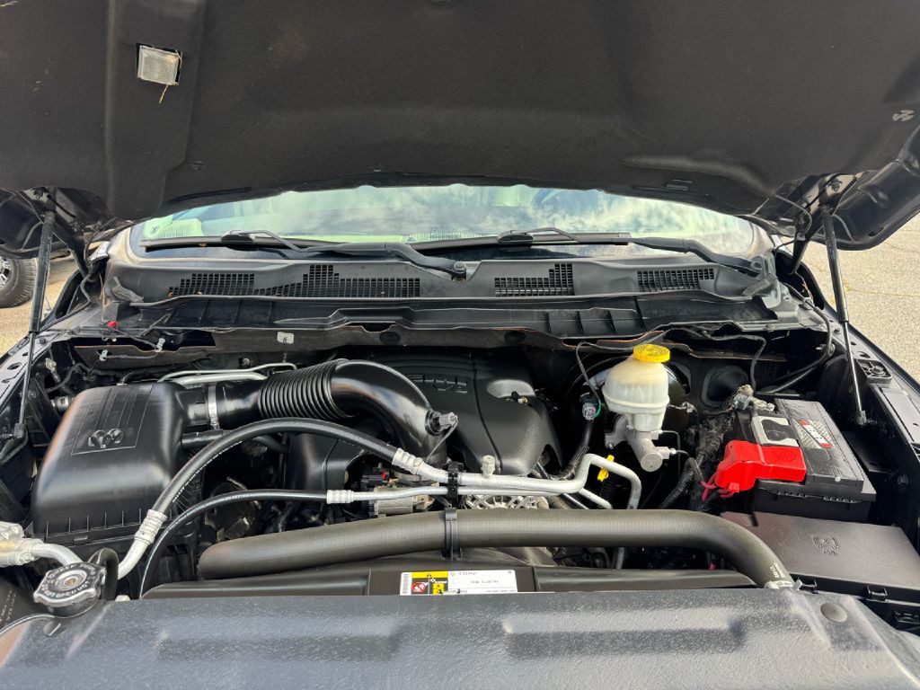 2017 RAM 1500 Image 3