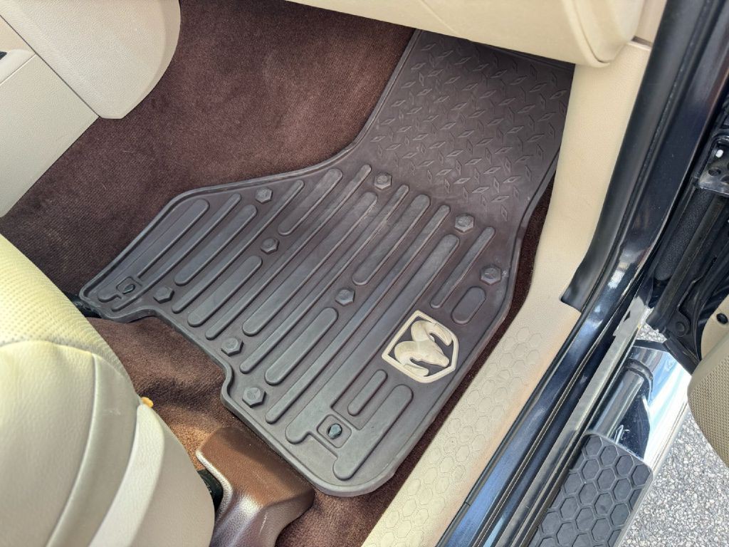 2017 RAM 1500 Image 11