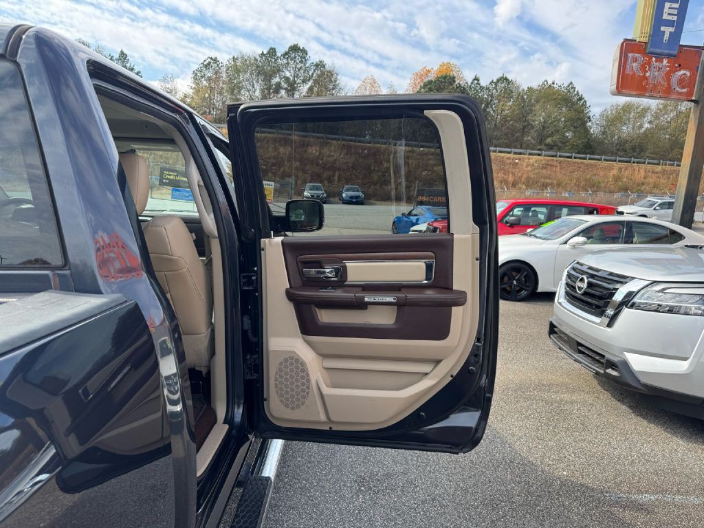 2017 RAM 1500 Image 16