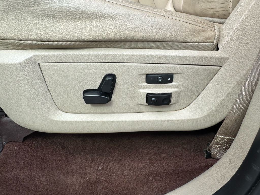 2017 RAM 1500 Image 43