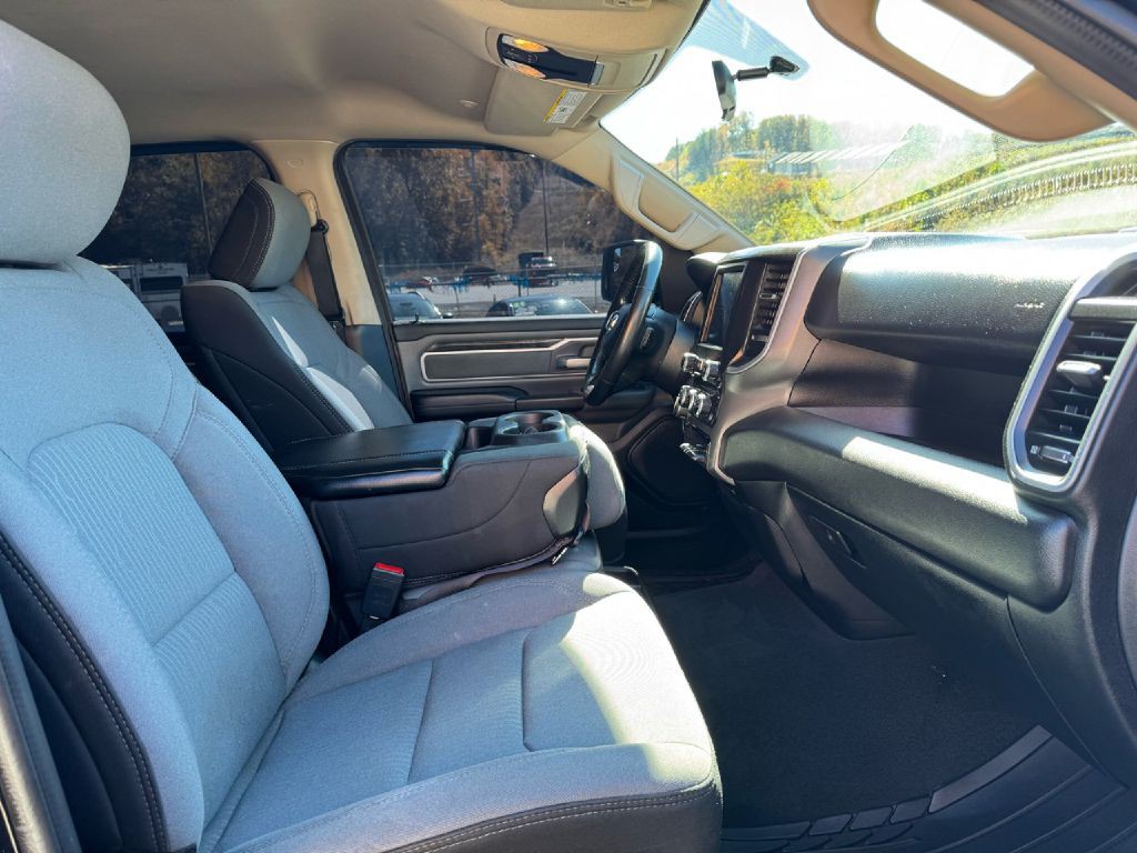 2020 RAM 1500 Image 9