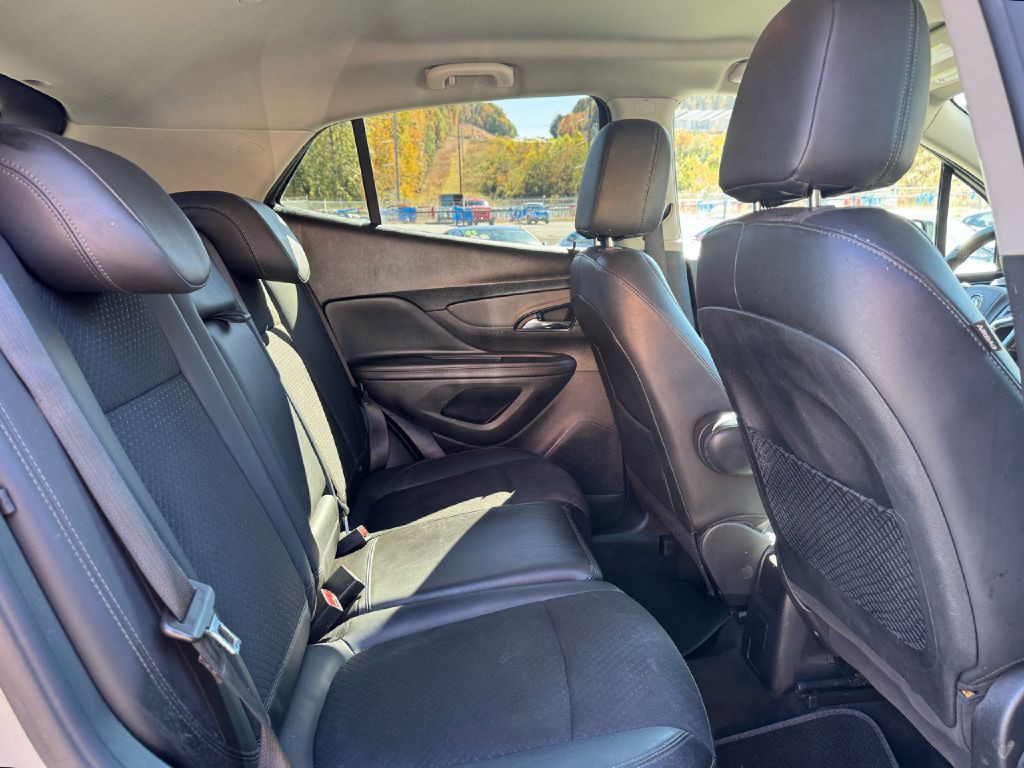 2021 Buick Enclave Image 11