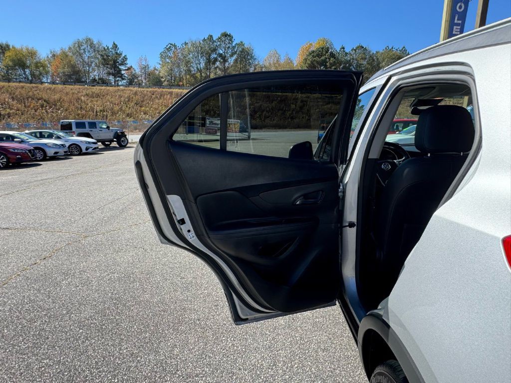 2021 Buick Enclave Image 21