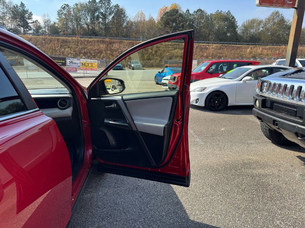 2017 Toyota Rav4 Image 6