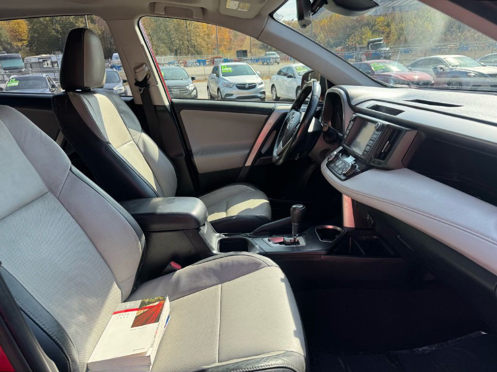 2017 Toyota Rav4 Image 7