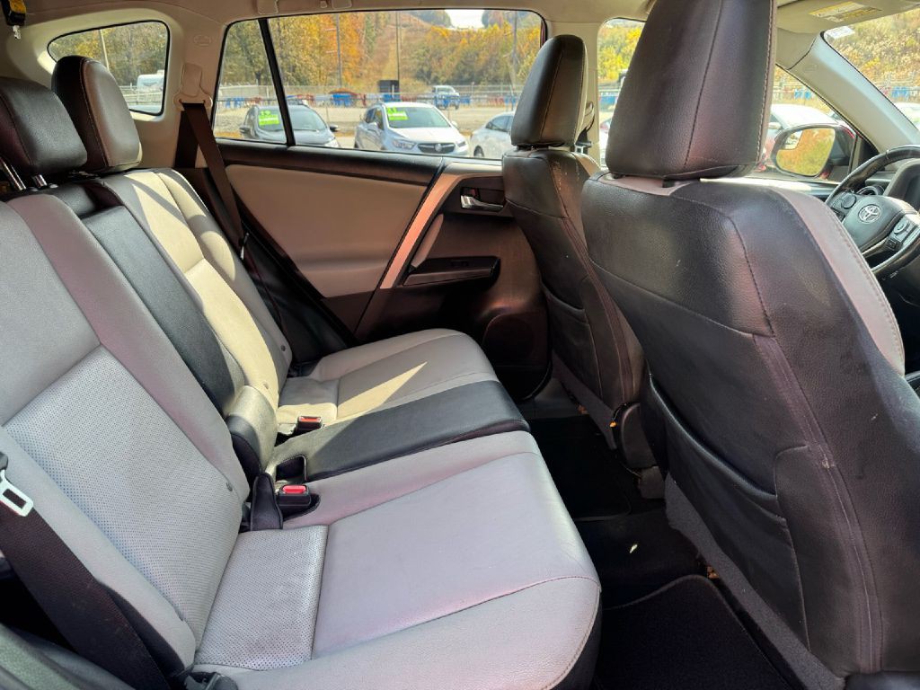 2017 Toyota Rav4 Image 10