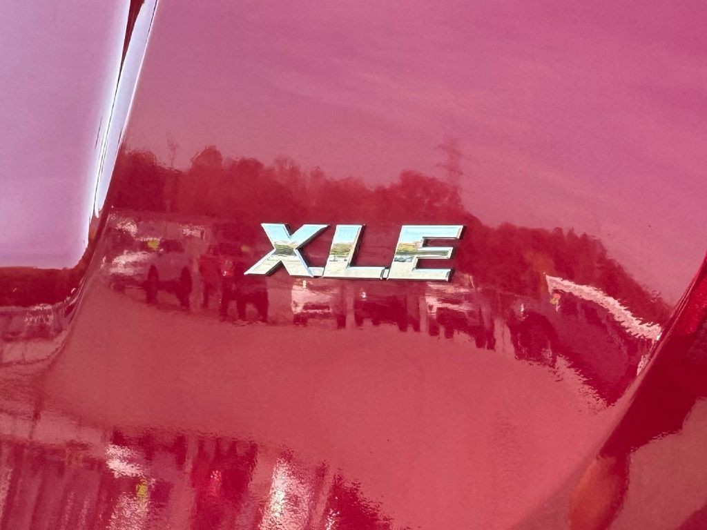 2017 Toyota Rav4 Image 17