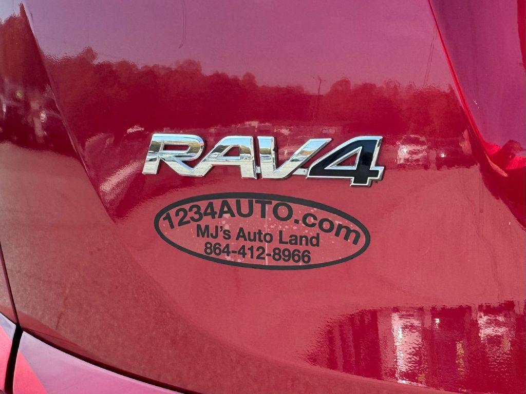 2017 Toyota Rav4 Image 18