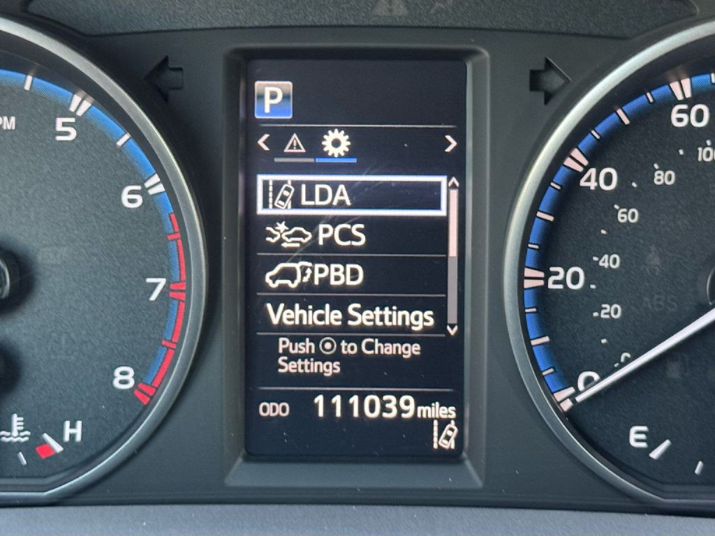 2017 Toyota Rav4 Image 32