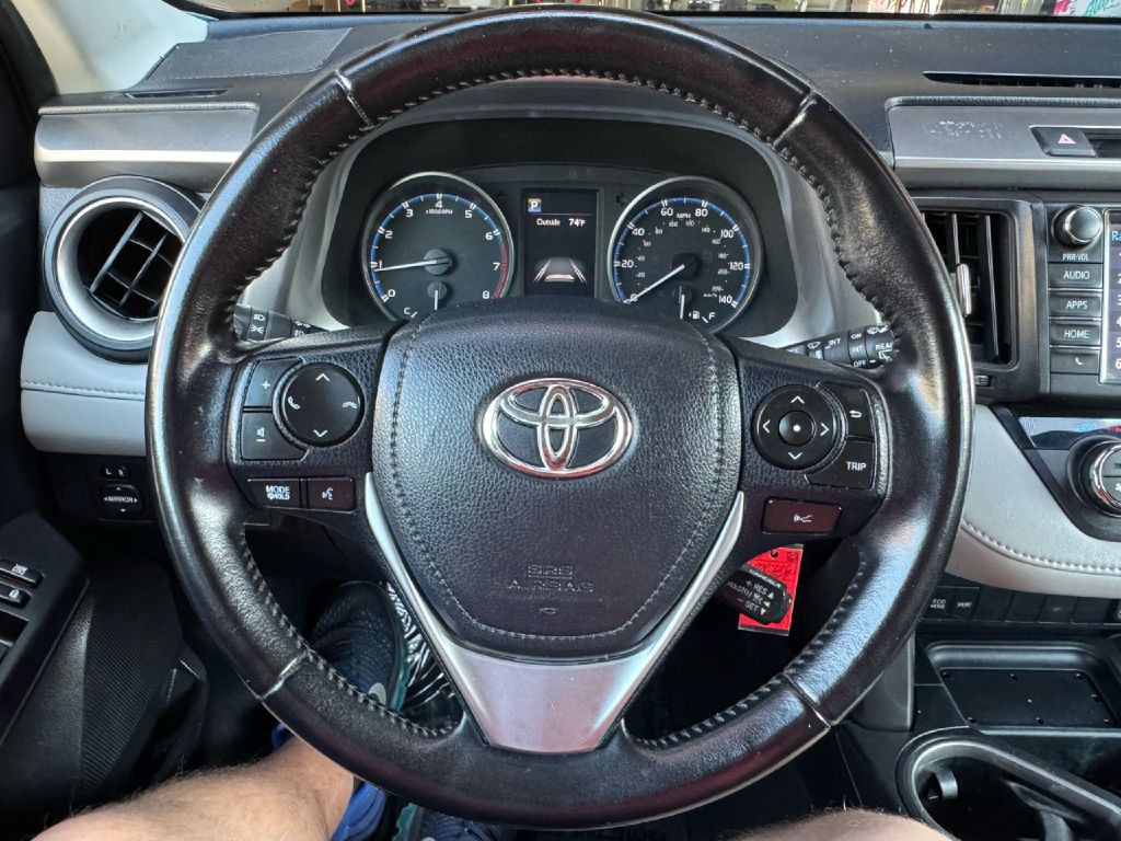 2017 Toyota Rav4 Image 33
