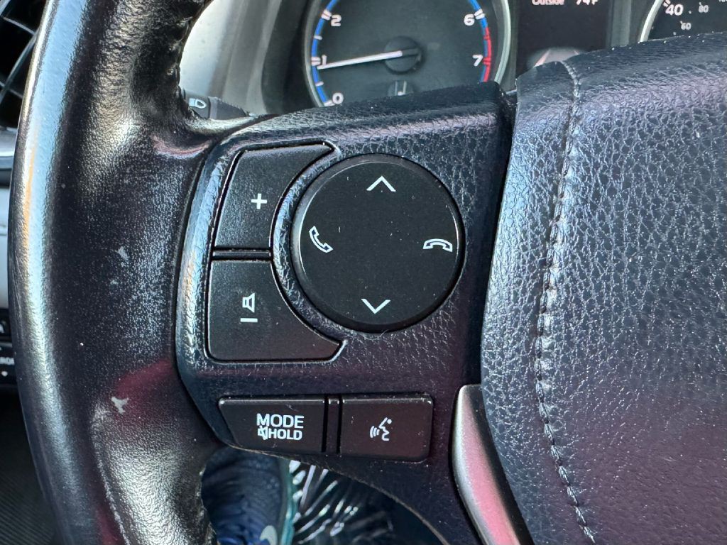 2017 Toyota Rav4 Image 35