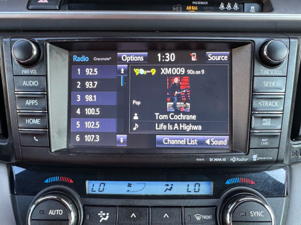 2017 Toyota Rav4 Image 43