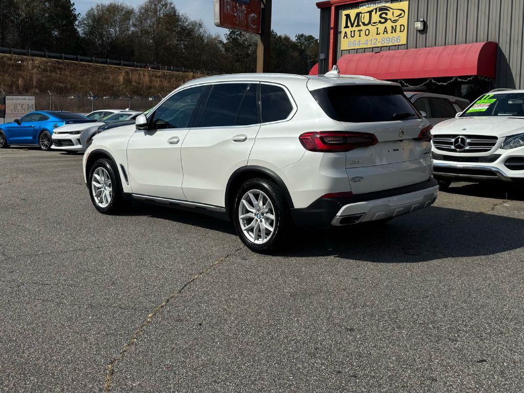 2019 BMW X5 Image 25