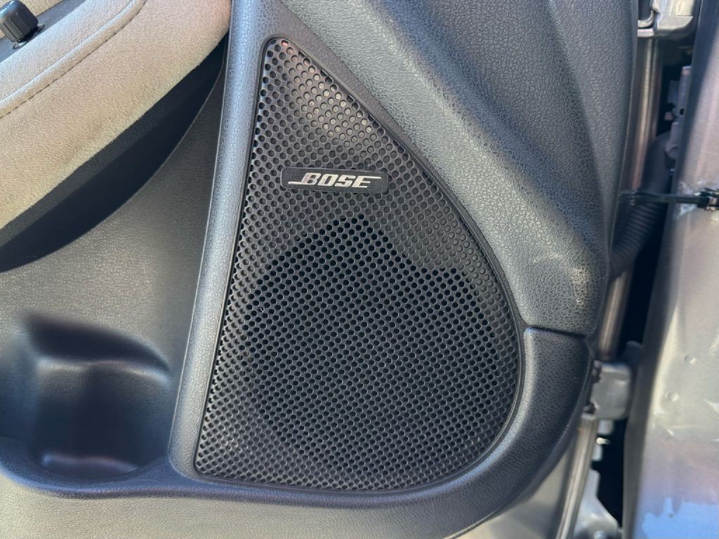 2011 Nissan 370Z Image 29